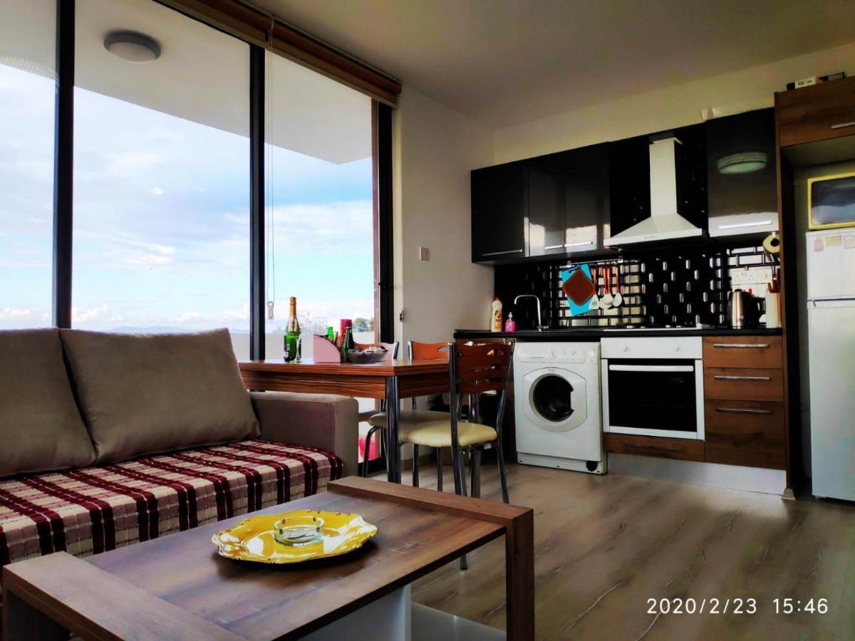 Uptown Holiday App & Pool Daily Rental Contactless Check In & Check Out Famagusta  Luaran gambar