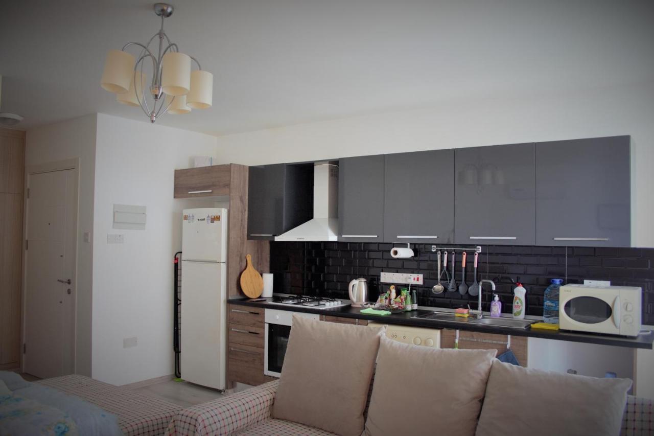 Uptown Holiday App & Pool Daily Rental Contactless Check In & Check Out Famagusta  Luaran gambar