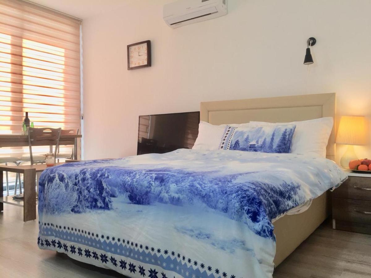 Uptown Holiday App & Pool Daily Rental Contactless Check In & Check Out Famagusta  Luaran gambar