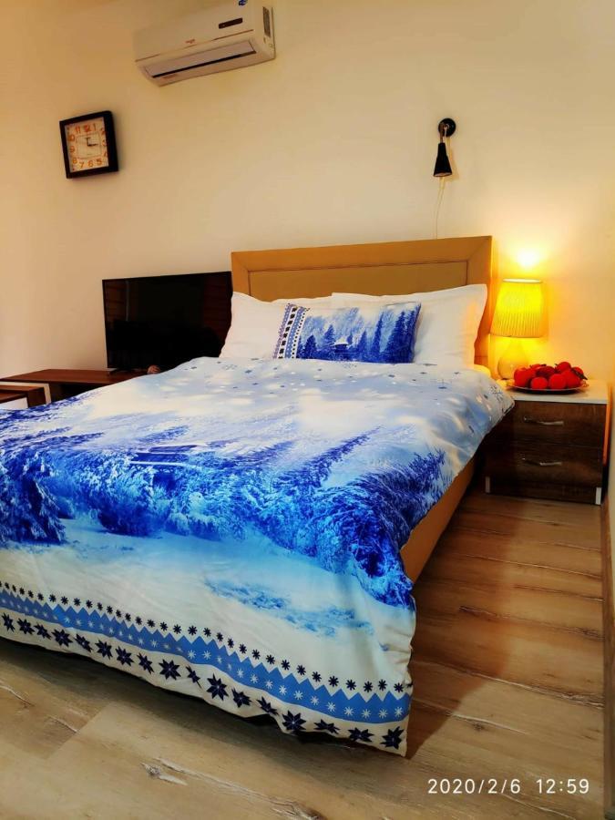 Uptown Holiday App & Pool Daily Rental Contactless Check In & Check Out Famagusta  Luaran gambar