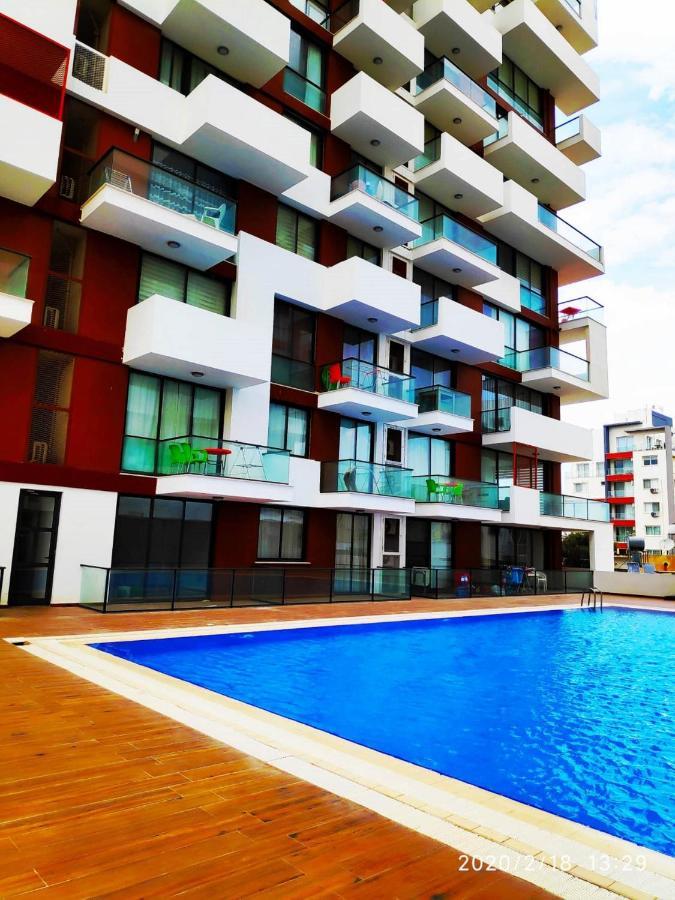 Uptown Holiday App & Pool Daily Rental Contactless Check In & Check Out Famagusta  Luaran gambar