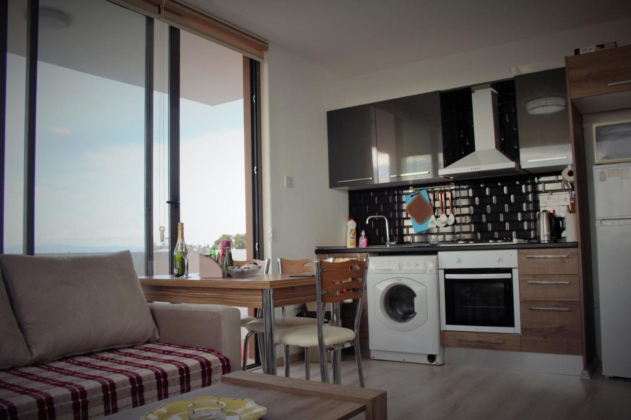 Uptown Holiday App & Pool Daily Rental Contactless Check In & Check Out Famagusta  Luaran gambar