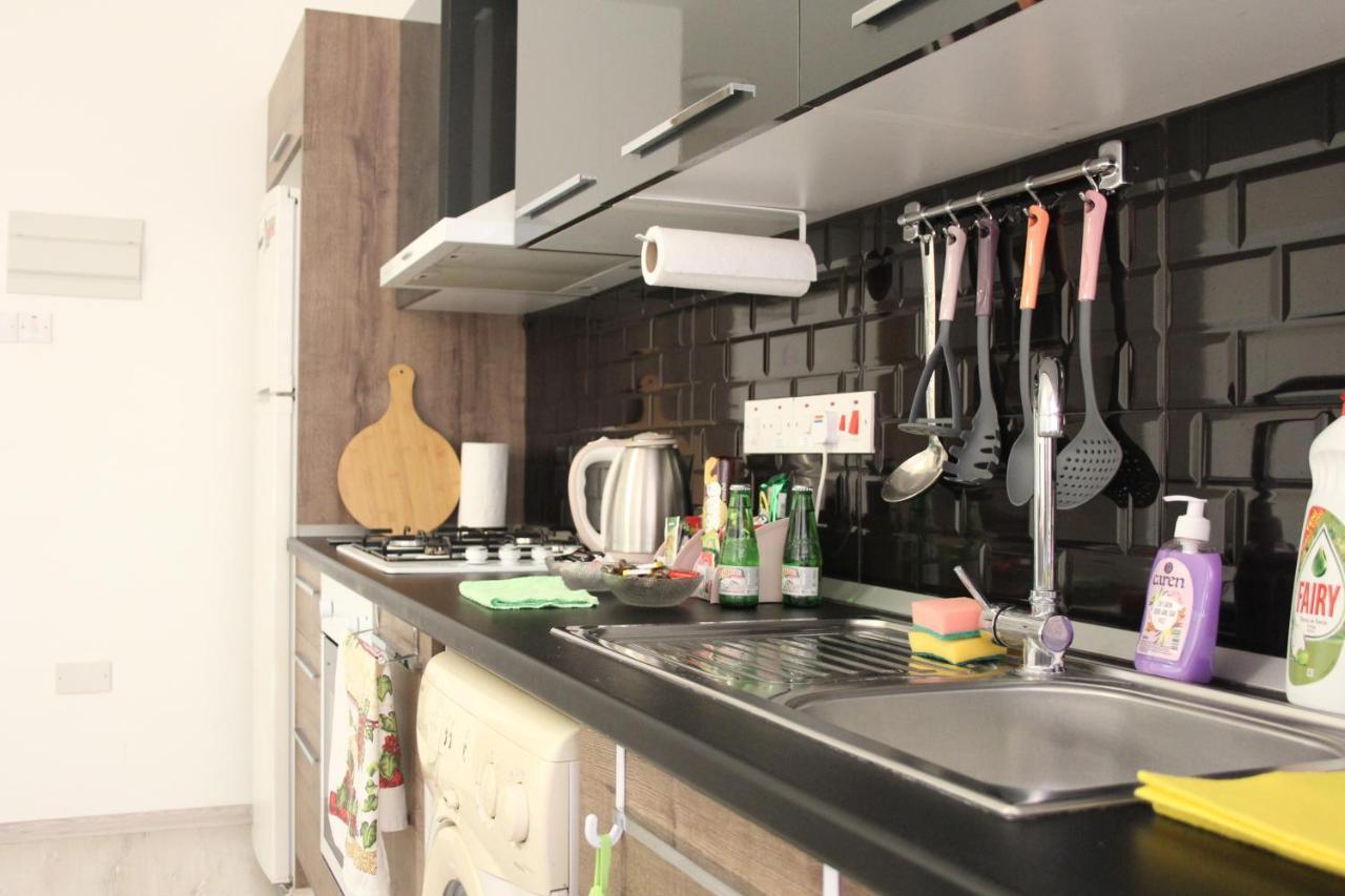 Uptown Holiday App & Pool Daily Rental Contactless Check In & Check Out Famagusta  Luaran gambar
