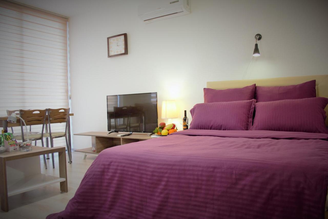 Uptown Holiday App & Pool Daily Rental Contactless Check In & Check Out Famagusta  Luaran gambar