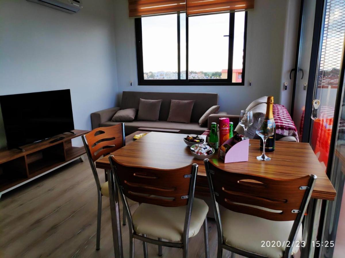 Uptown Holiday App & Pool Daily Rental Contactless Check In & Check Out Famagusta  Luaran gambar