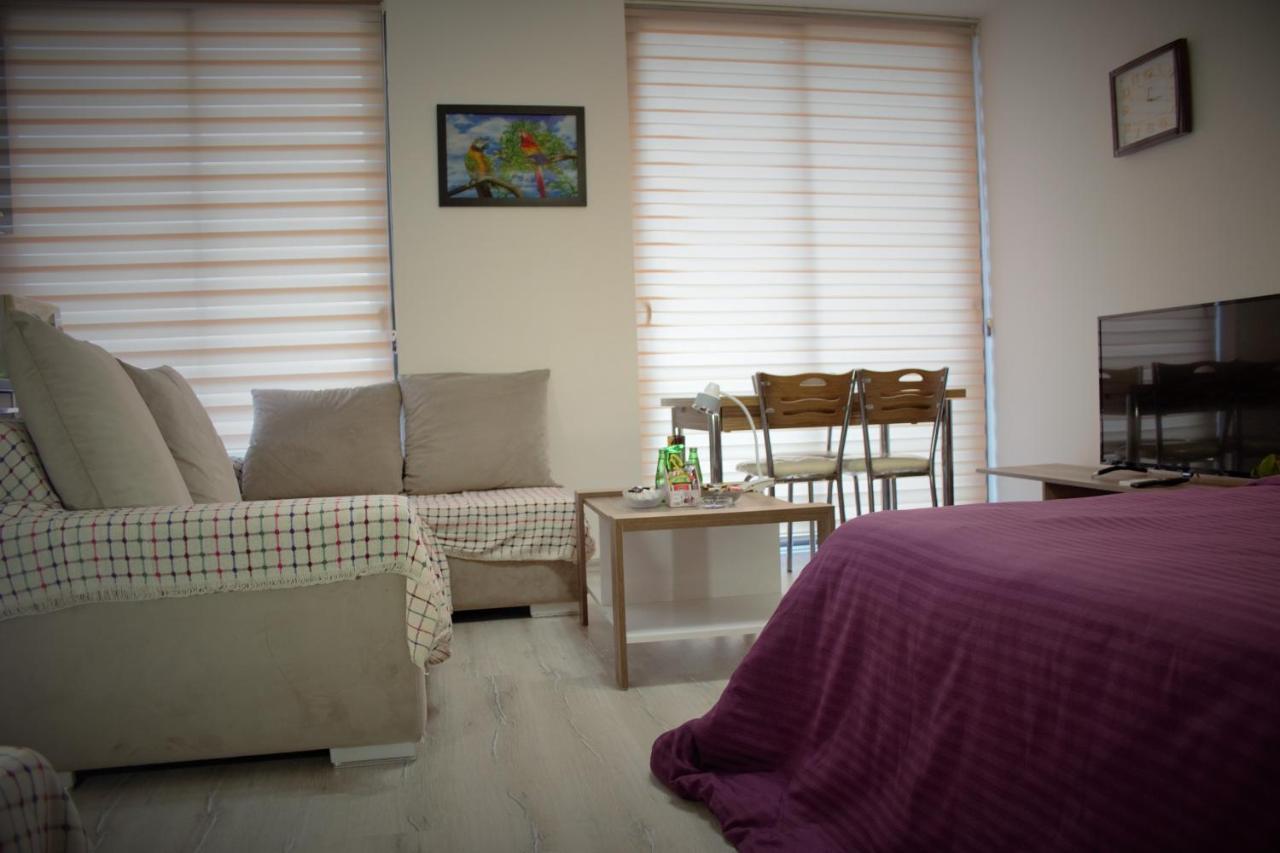 Uptown Holiday App & Pool Daily Rental Contactless Check In & Check Out Famagusta  Luaran gambar