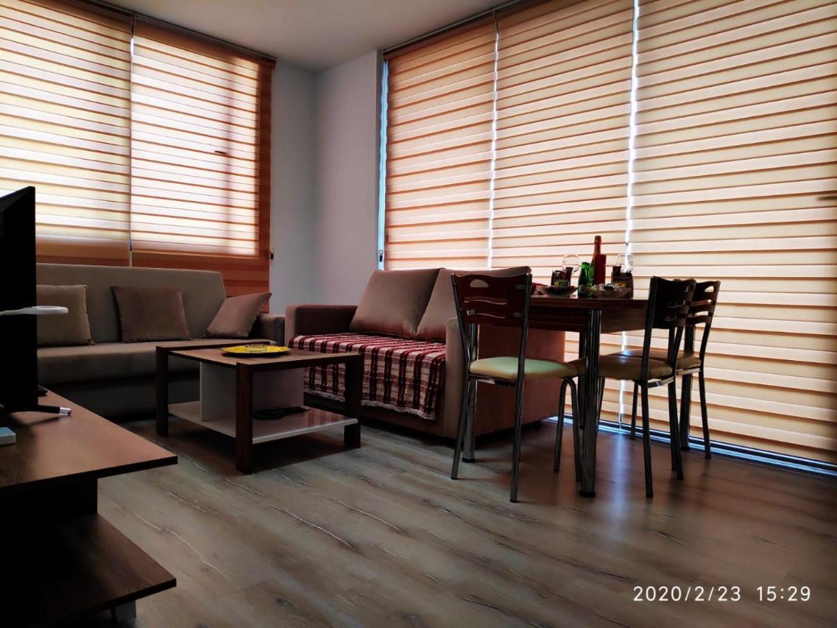 Uptown Holiday App & Pool Daily Rental Contactless Check In & Check Out Famagusta  Luaran gambar